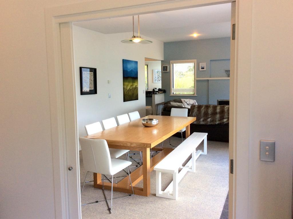The Queenstown Bothy Bagian luar foto