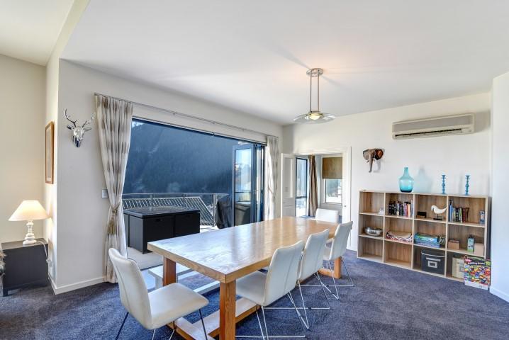 The Queenstown Bothy Bagian luar foto